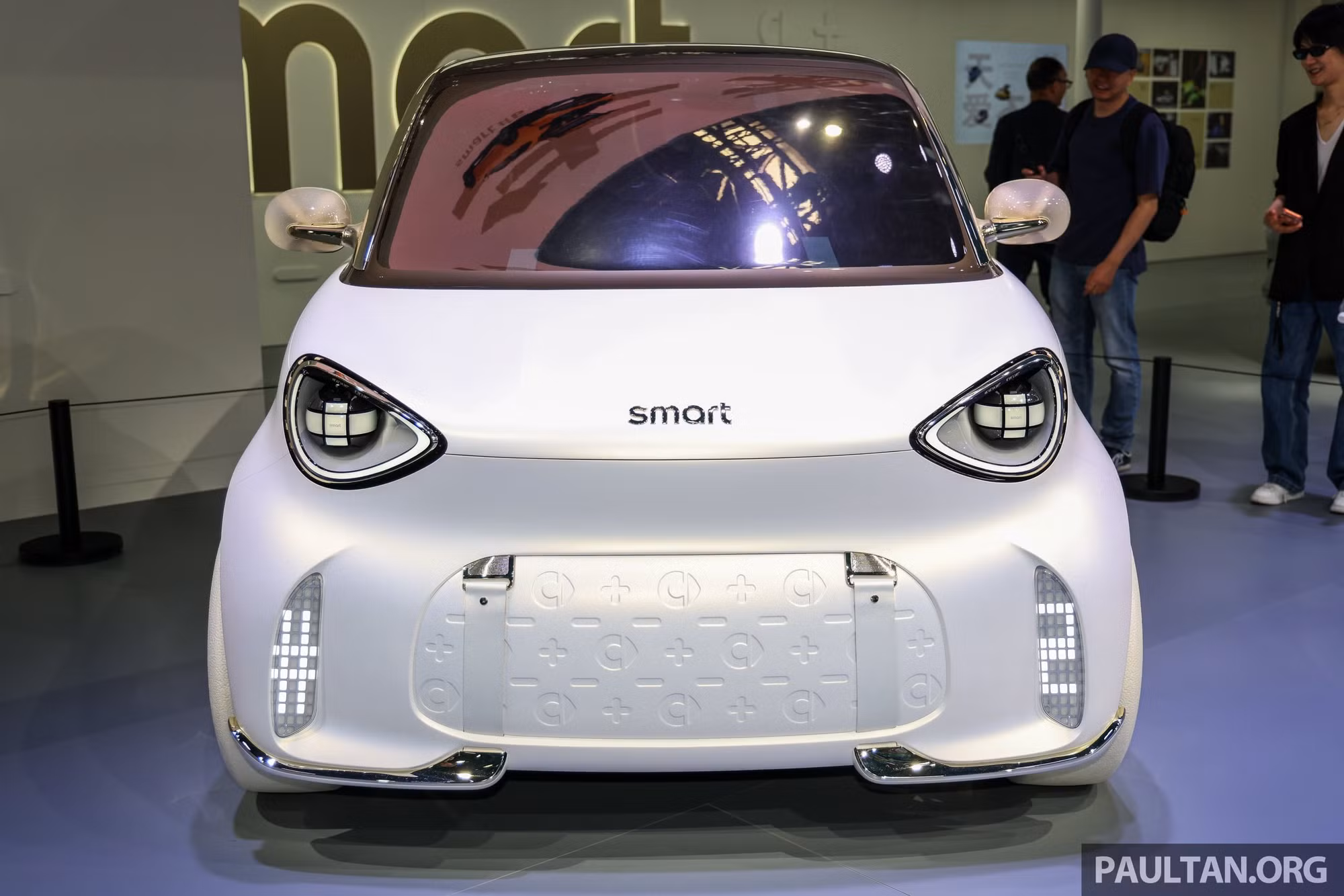 Góc nhìn từ phía sau của Smart Concept #2