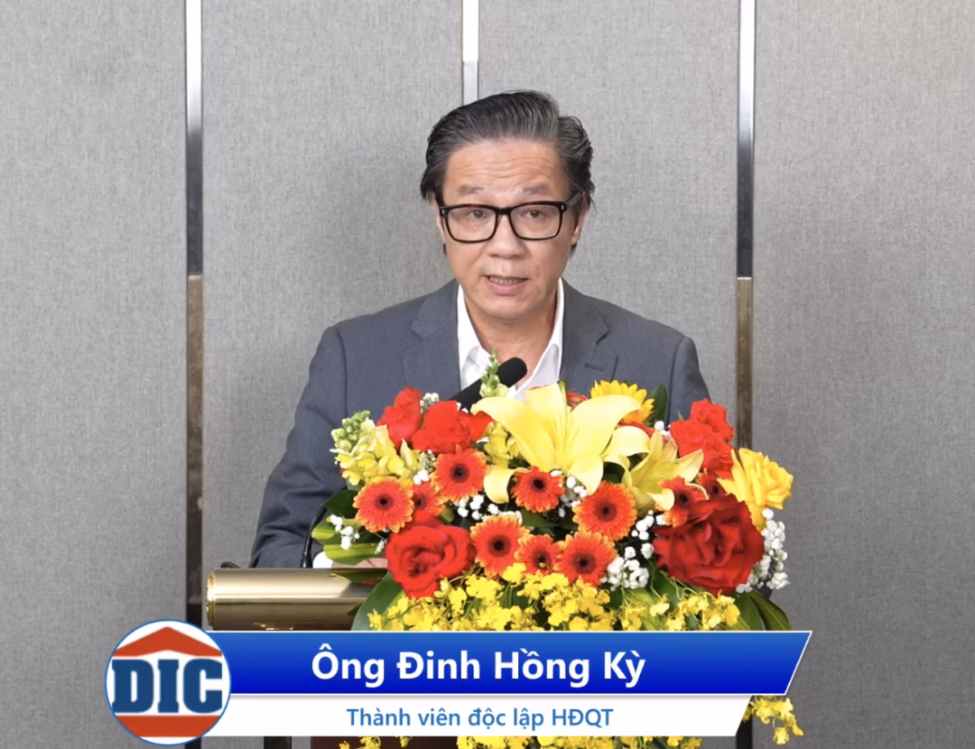Ông Đinh Hồng Kỳ – Thành viên HĐQT độc lập chia sẻ tại ĐHĐCĐ thường niên năm 2026 của DIG vào chiều ngày 24/04