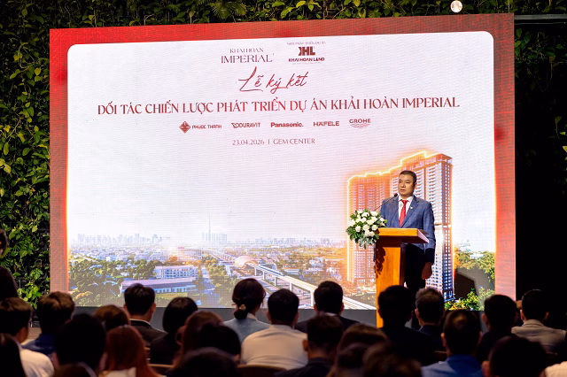 Ông Trần Văn Đường - Phó Tổng Giám đốc Tập đoàn Khải Hoàn Land phát biểu