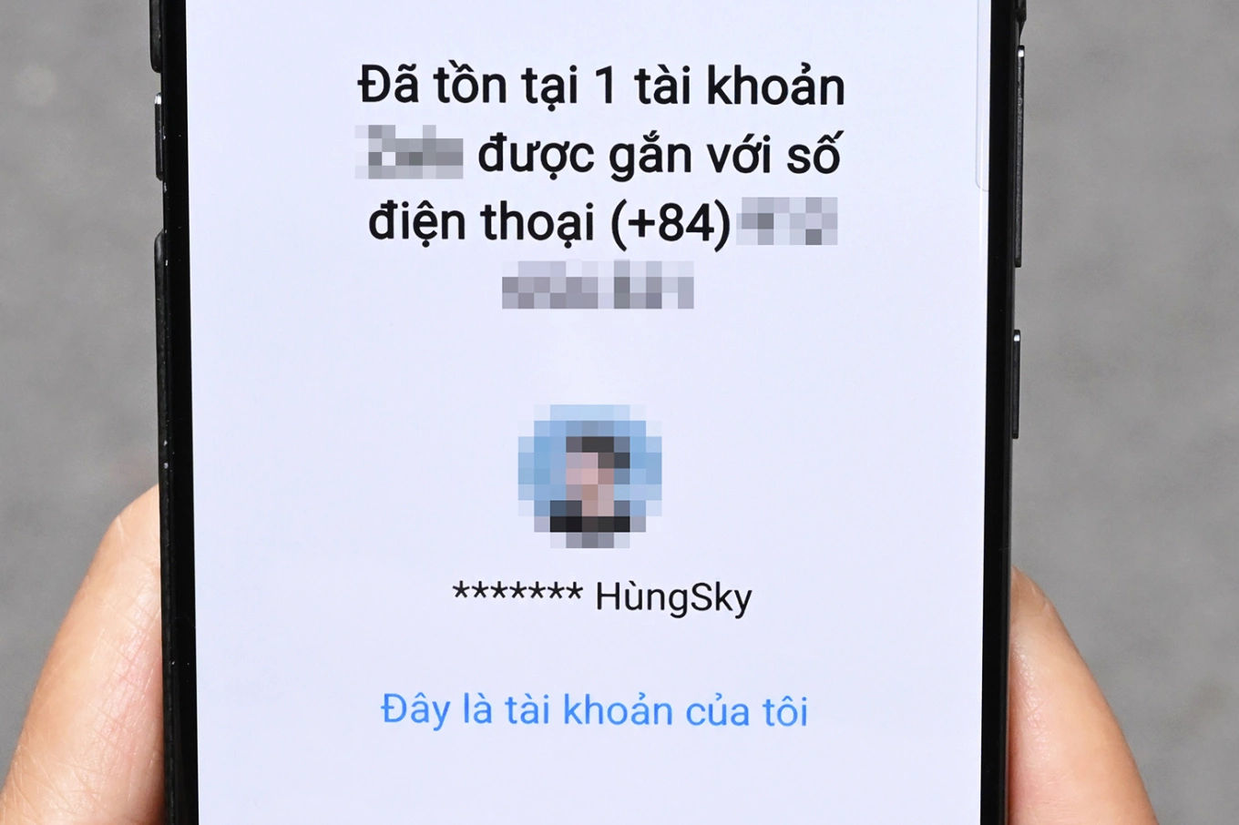 Tình trạng SIM mới nhưng đã gắn với tài khoản ứng dụng nhắn tin của người dùng trước đó.